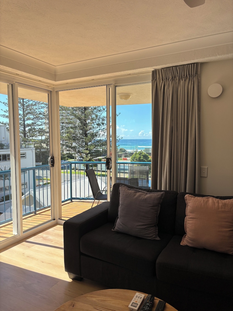 San Mateo on Broadbeach 24/51