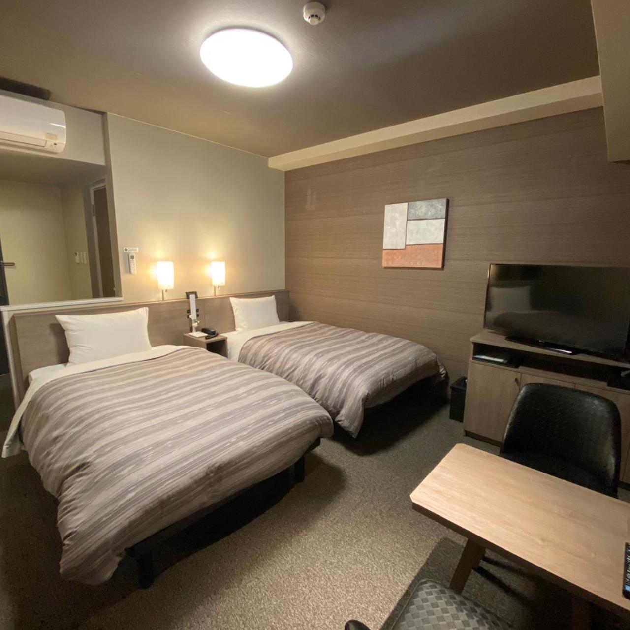 Comfort, Twin Beds, Smoking