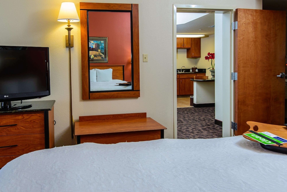Hampton Inn Houston-Pearland 23/81