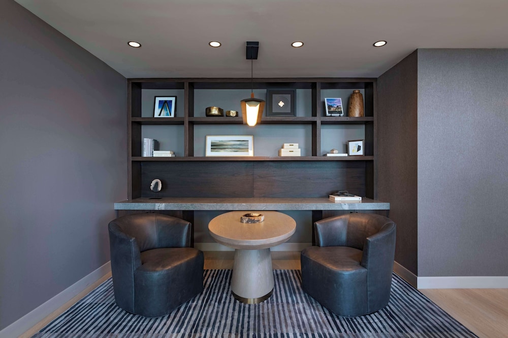 Hyatt Regency Baytown - Houston 7/50