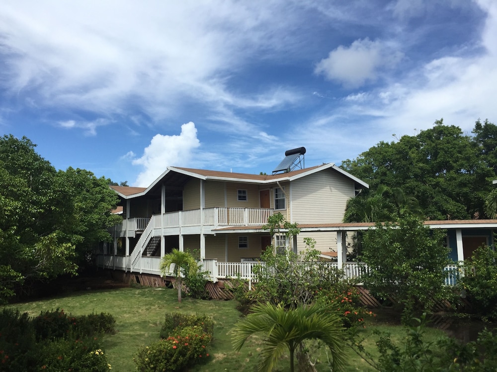 Hotel Henry Morgan All Inclusive 7/69