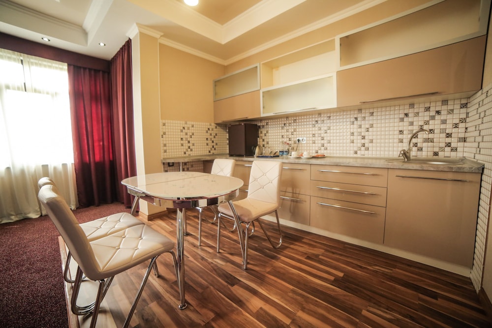 Onyx Hotel 45/58