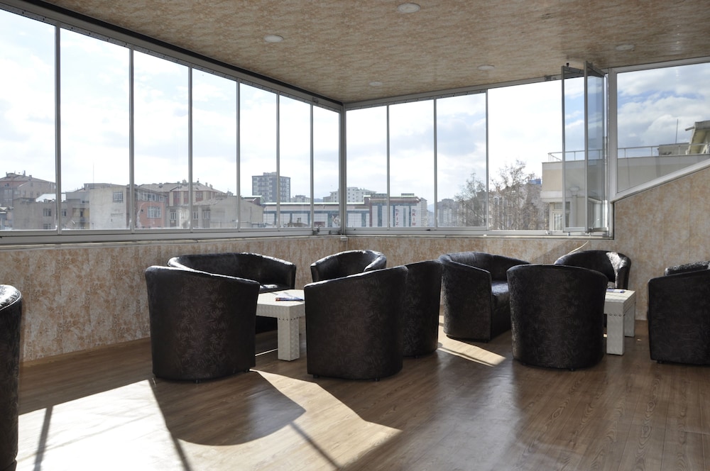 Azade Butik Otel 22/34