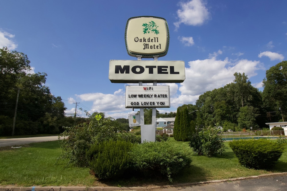 Oakdell Motel 55/57