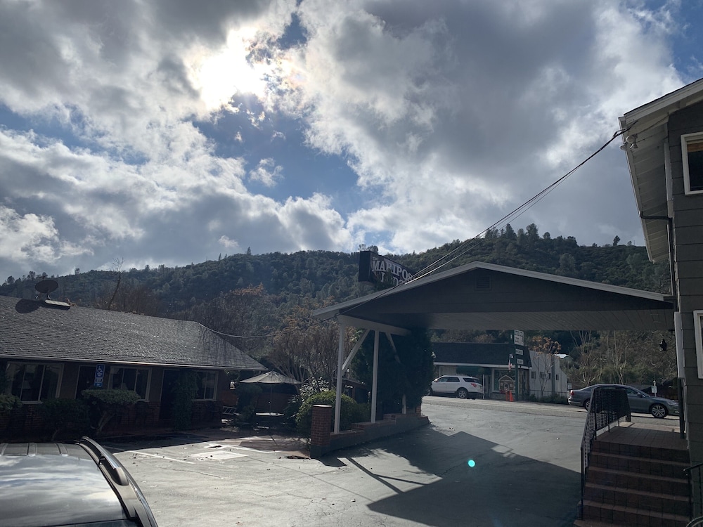 Mariposa Lodge 44/47