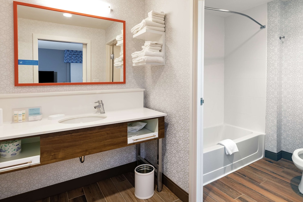 Hampton Inn & Suites Columbia Killian Road 27/78