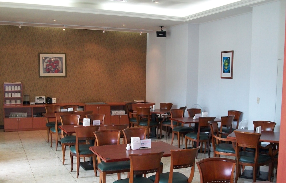 The Koos Hotel 39/49