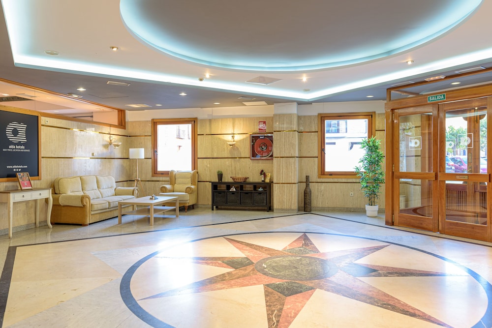 Hotel Maria de Molina 9/50