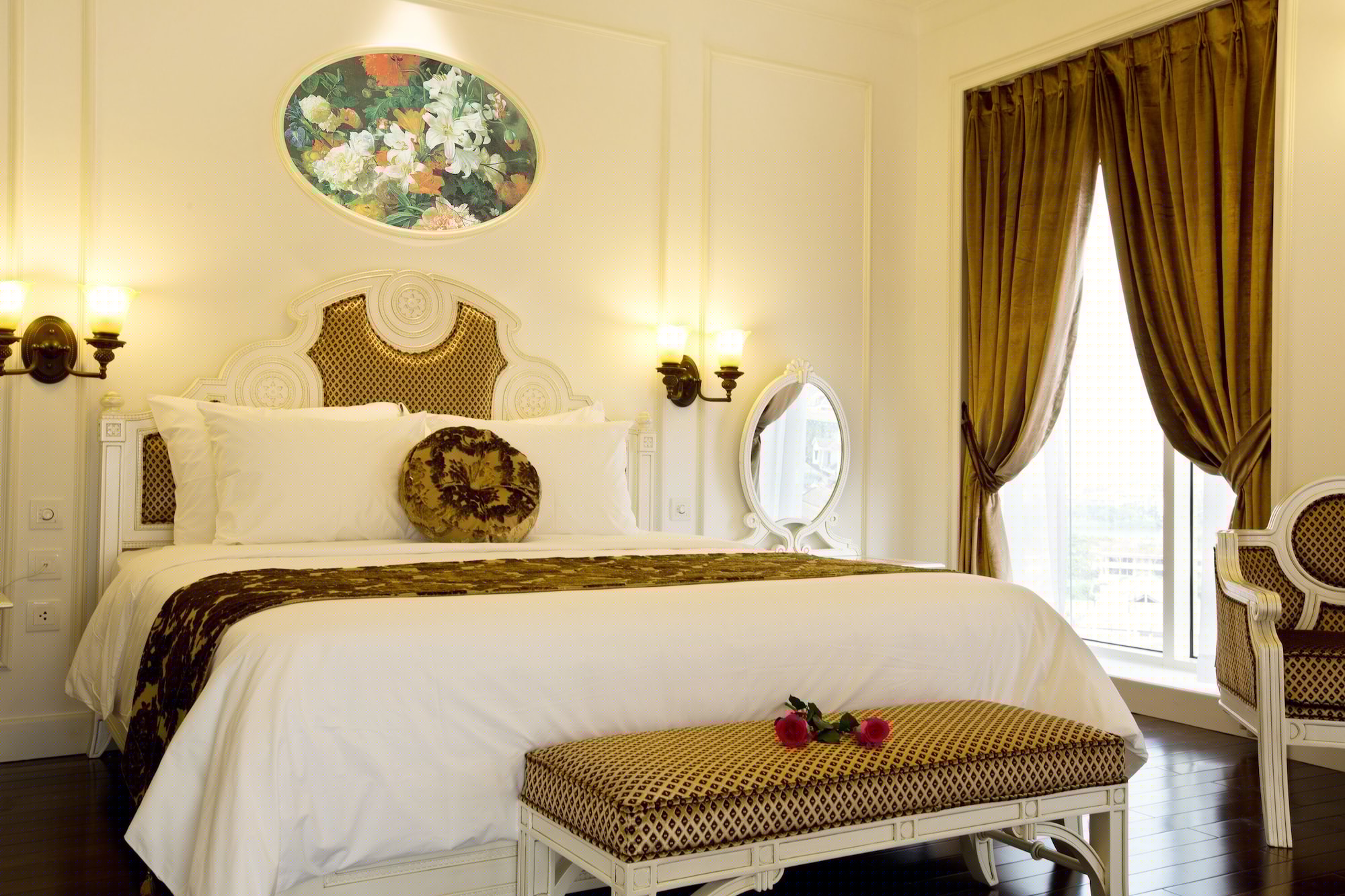 DELUXE DOUBLE ROOM