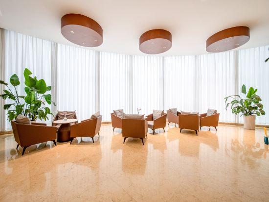 Vienna International Hotel (Jiaxing South Lake) 30/35