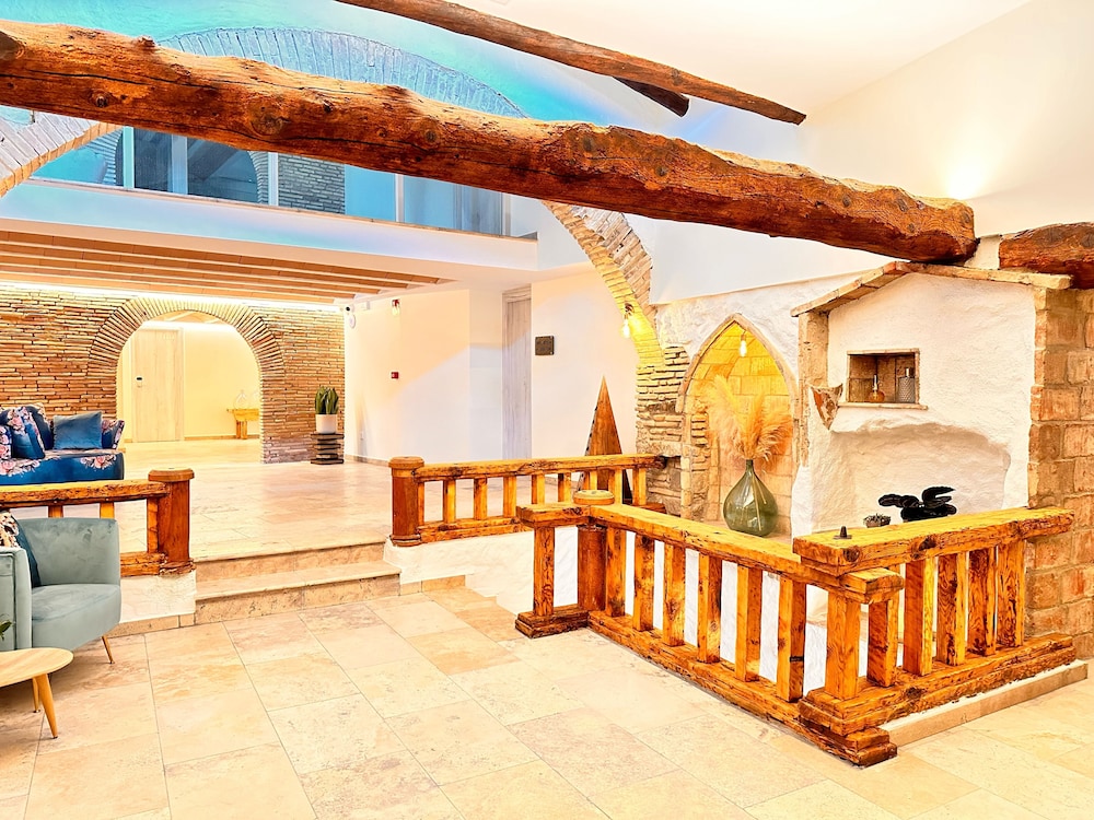 Lobby at Boutique Hotel Comtal Empuries, CASTELLO D EMPURIES