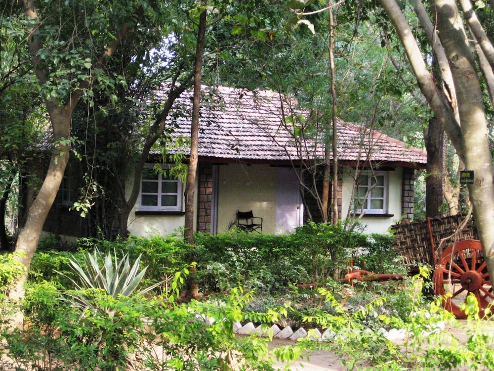 TIGER TRAILS RESORT 6/48
