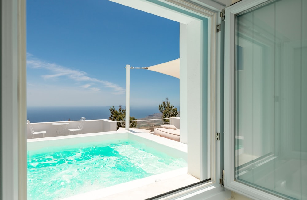SANTORINI HEIGHTS 19/50