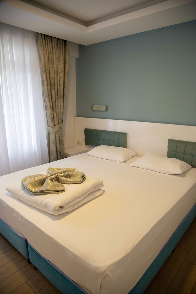 Amsterdam Hotel 10/48