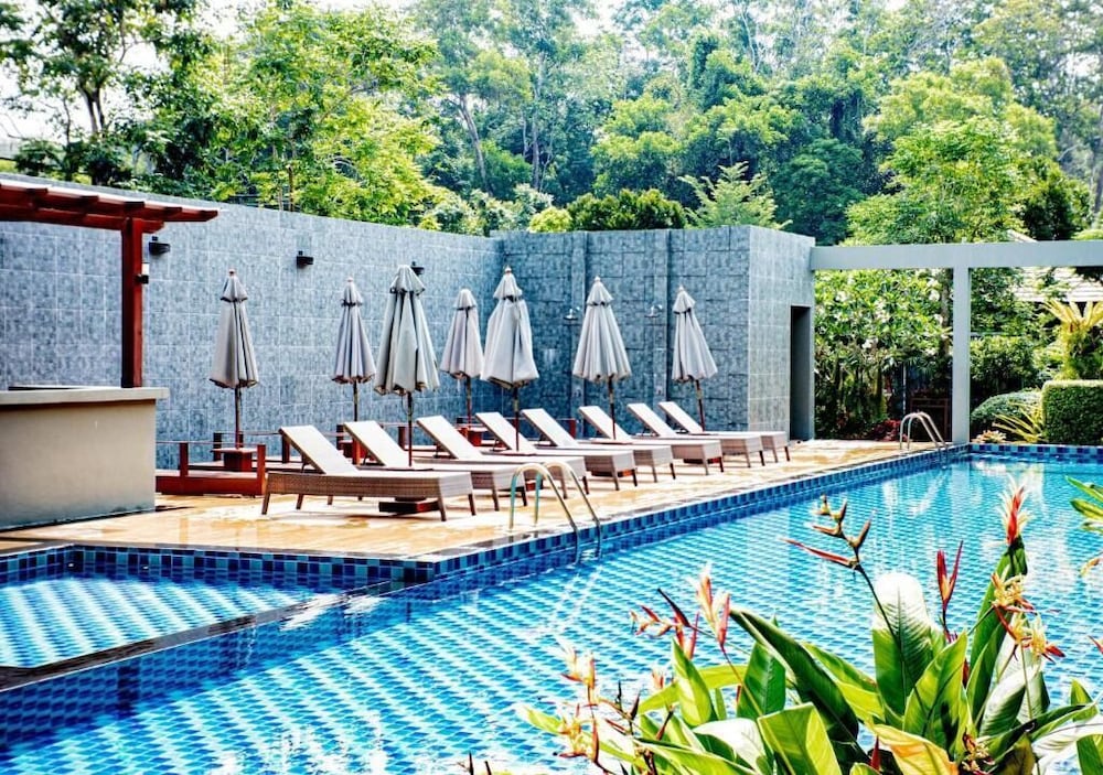 Khaolak Forest Resort 56/62