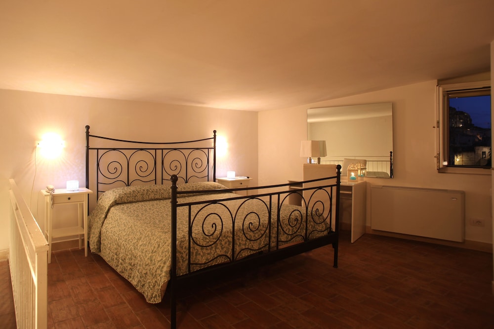 Caveoso Hotel 7/59