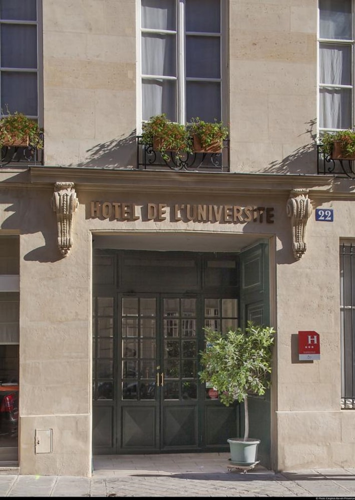 Hotel De L'Universite 2/50