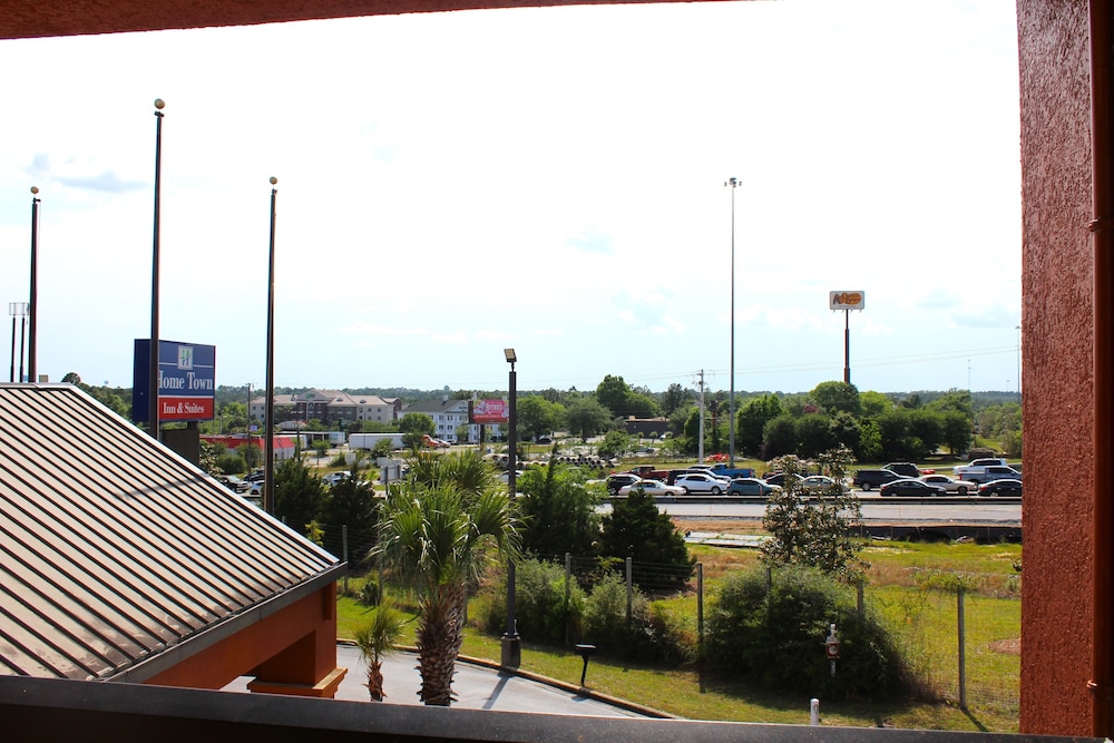 Home Town Inn And Suites 38/47