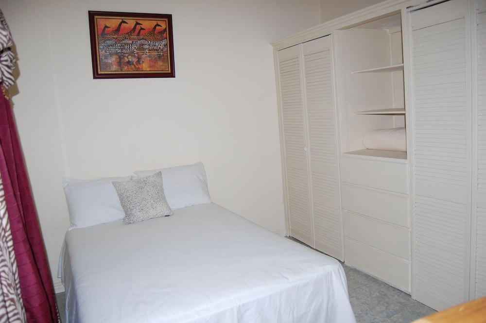 Celebrity Villa Jamaica 21/50