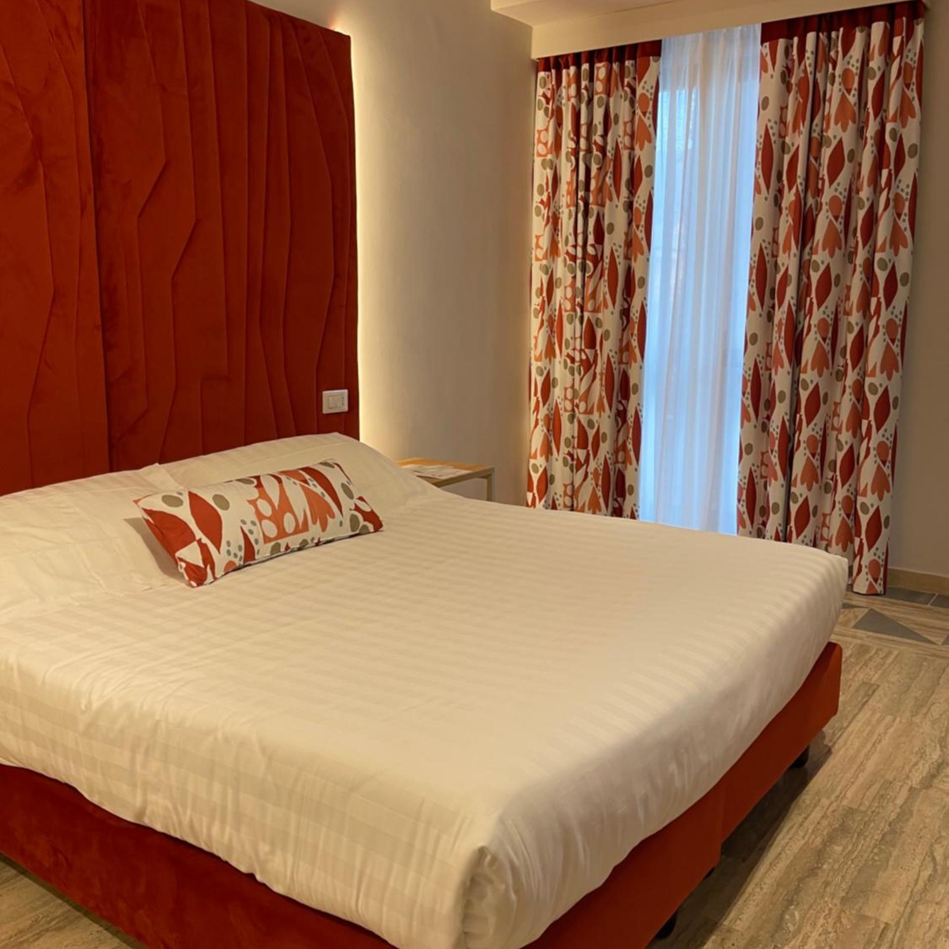 Room, Double Bed