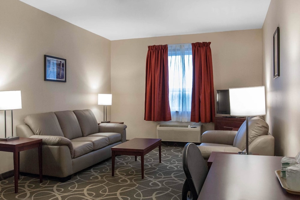 Quality Hotel & Suites Gander 28/37