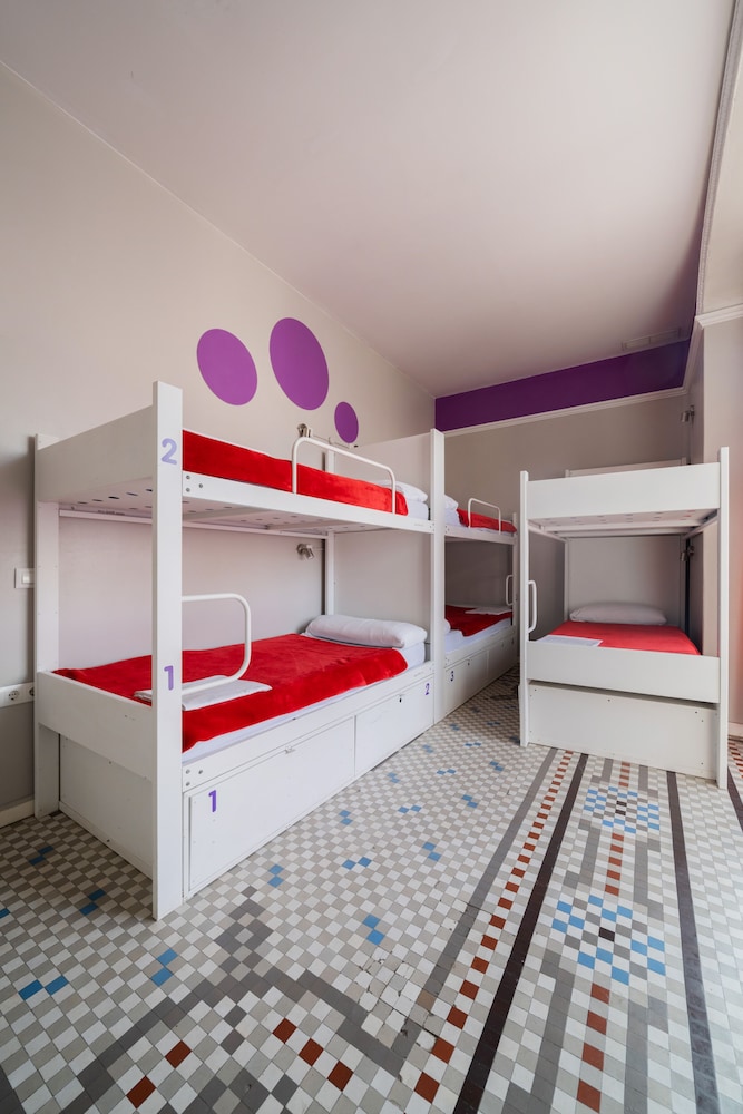 Purple Nest Hostel 9/60