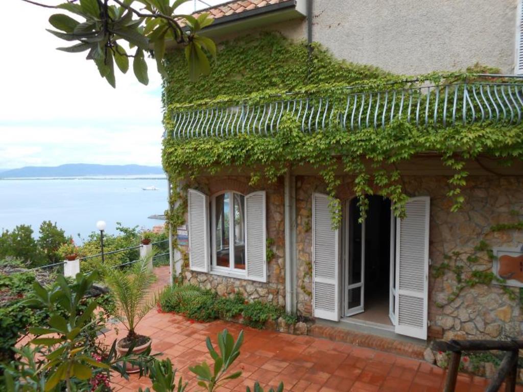 Hotel Vittoria 2/25