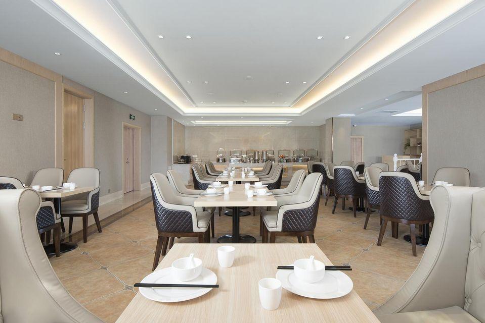 Vienna International Hotel (Tianjin Meijiang Convention and Exhibition Center) 31/35