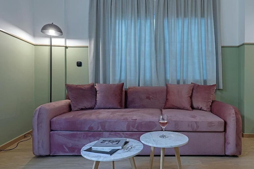 Acro Urban Suites Athens 20/50