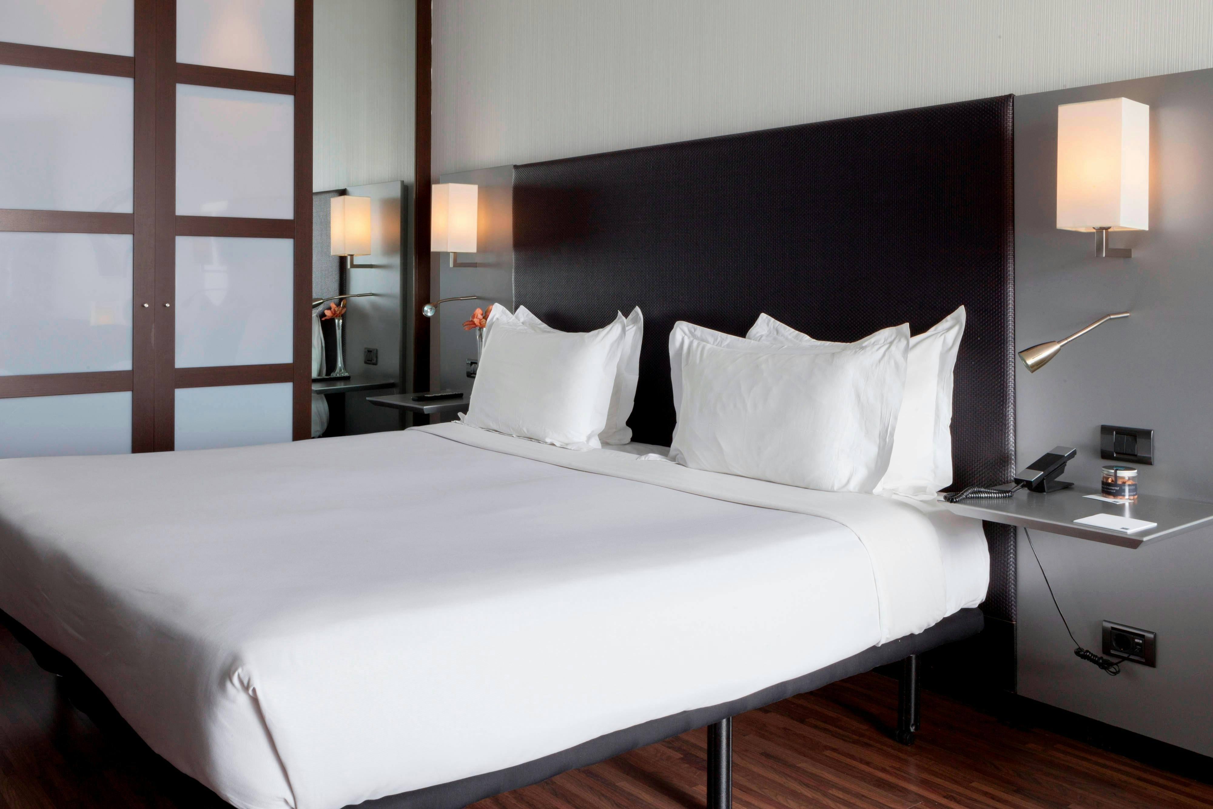 AC Hotel by Marriott Madrid Airport 10/45