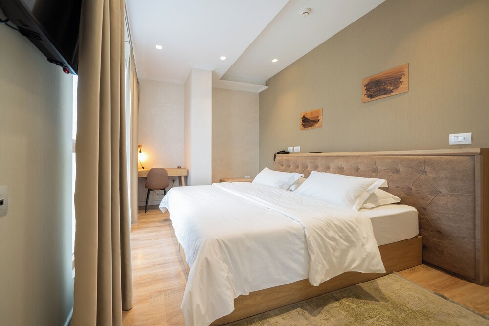 Merko Hotel 18/60