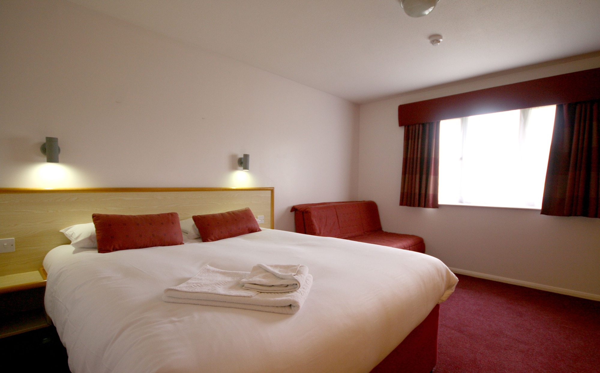 Family, 1 Double and 1 Single Bed