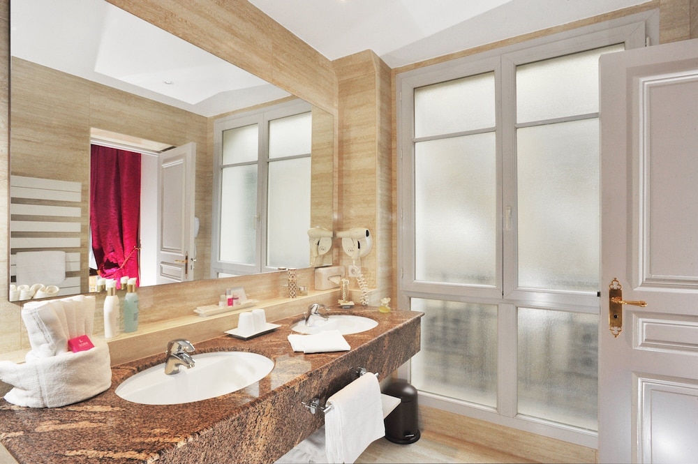 Hotel Le Littre 34/57