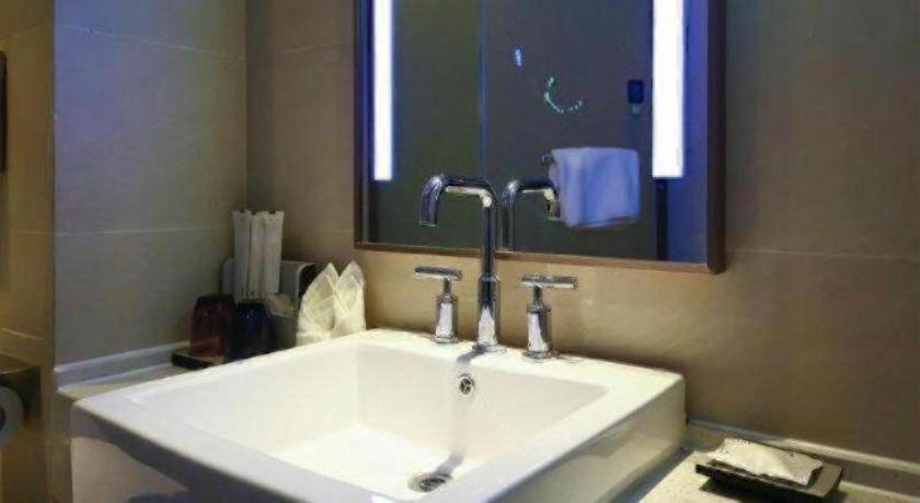 Lavande Hotel (Beijing Daxing Qingyuan Road) 52/55