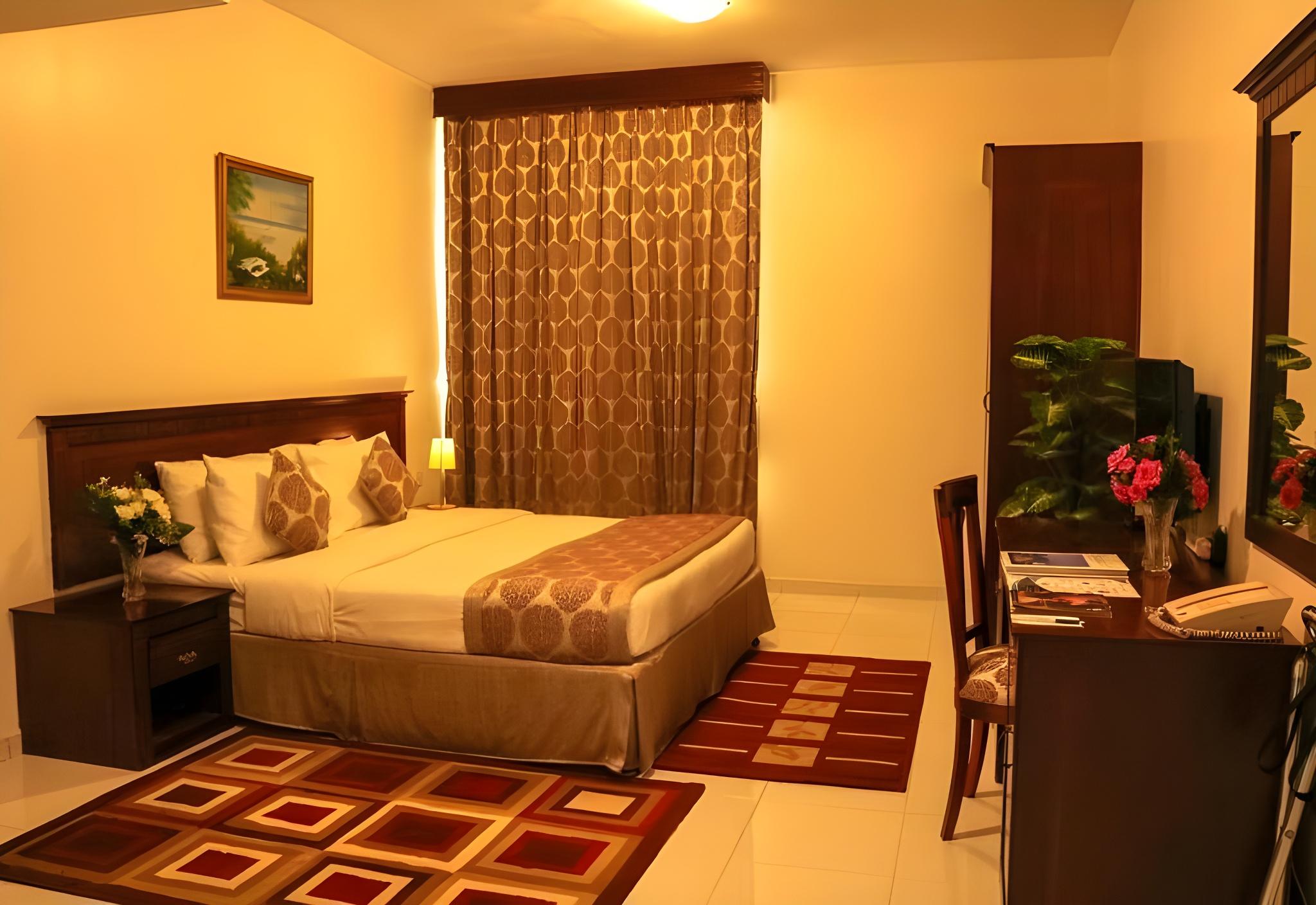 Diplomat, Suite