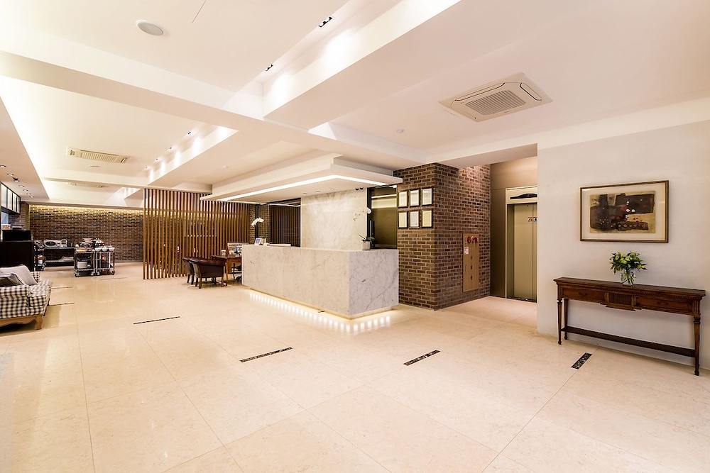 Korea Tourist Hotel 4/61