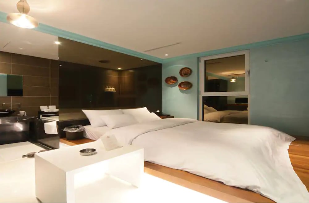 Hotel Star The Masterpiece Suite 5/28