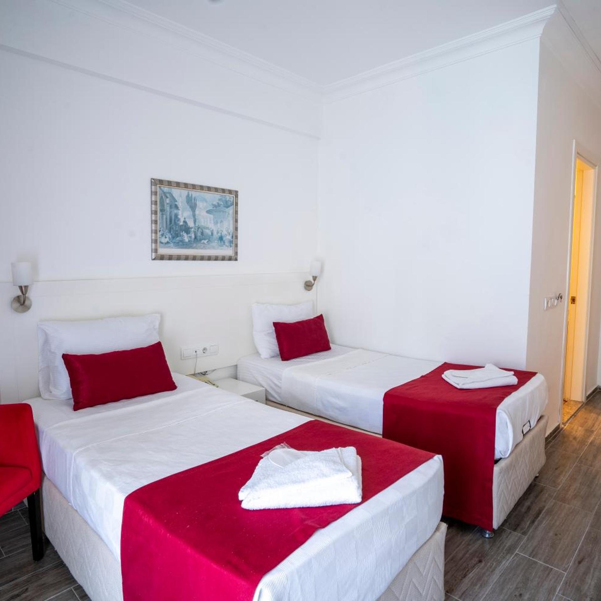 Standard, Twin Beds