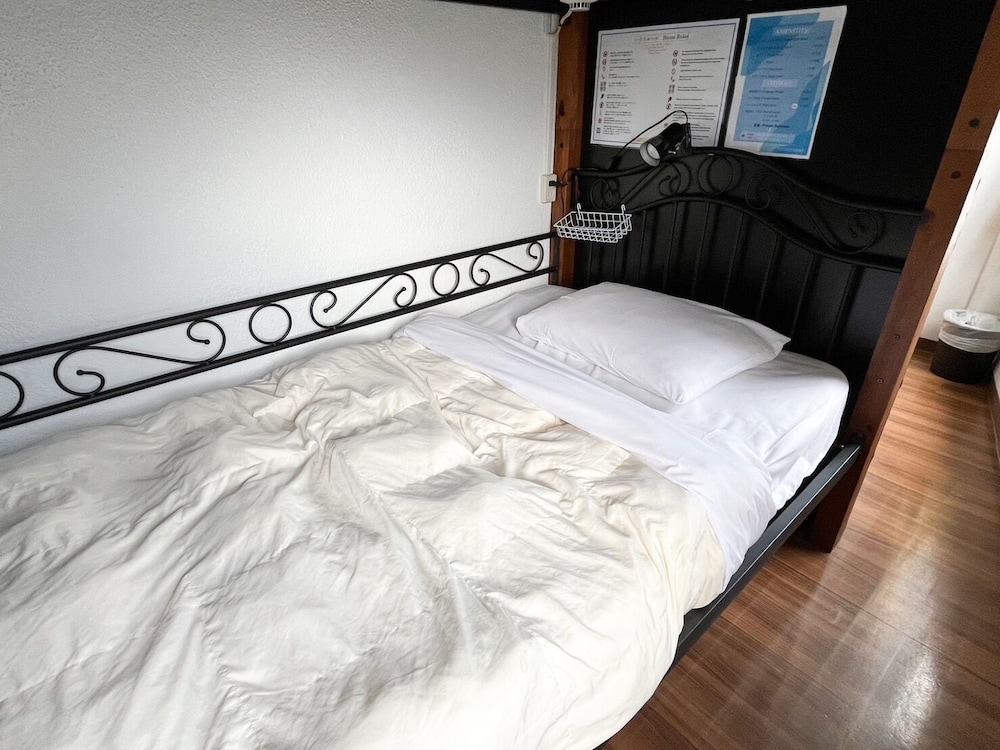 Guest House Umikaji - Hostel 24/64