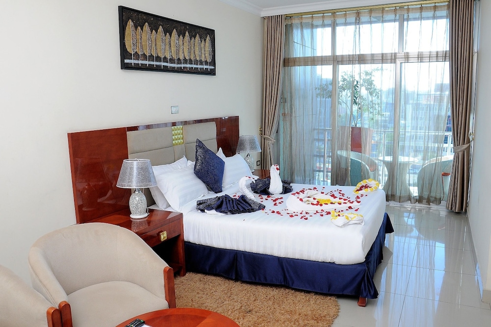 Sheza Guest House 10/26