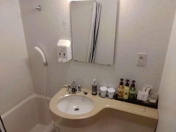 Hotel Livemax BUDGET Tokyo Hamura Ekimae 51/55