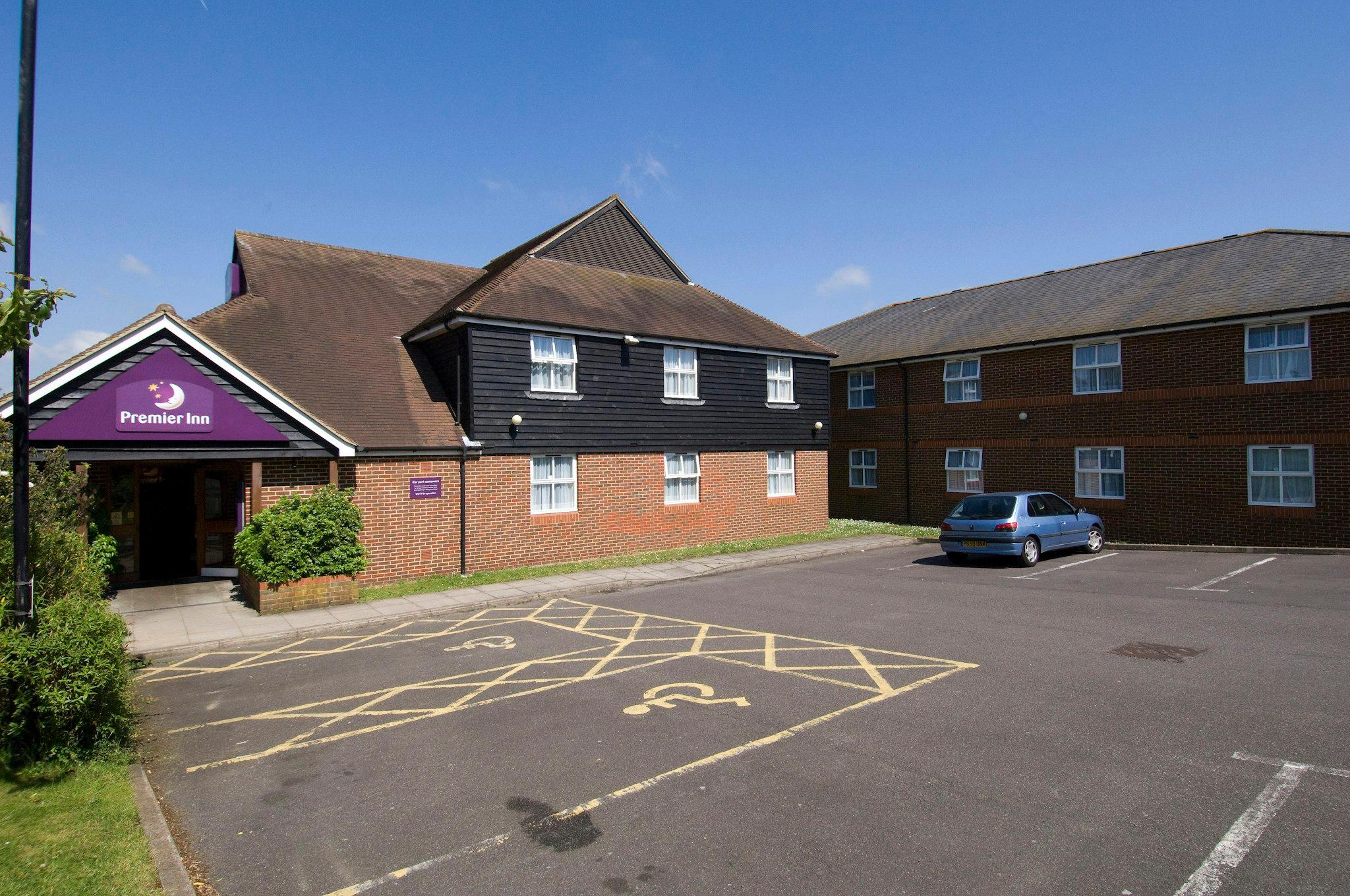 Premier Inn Ashford North 21/25