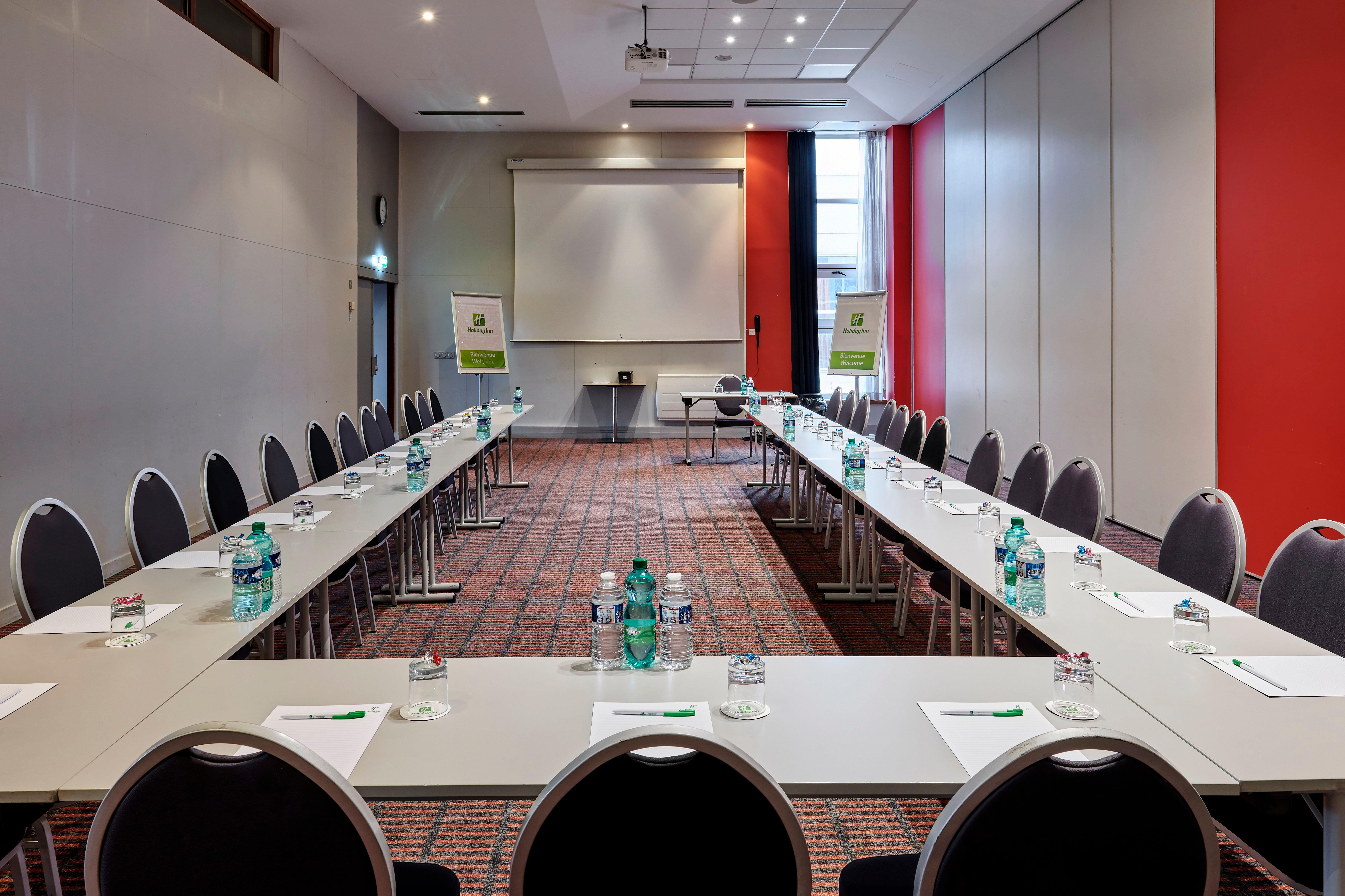 HOLIDAY INN PARIS MARNE LA VALLEE 46/50