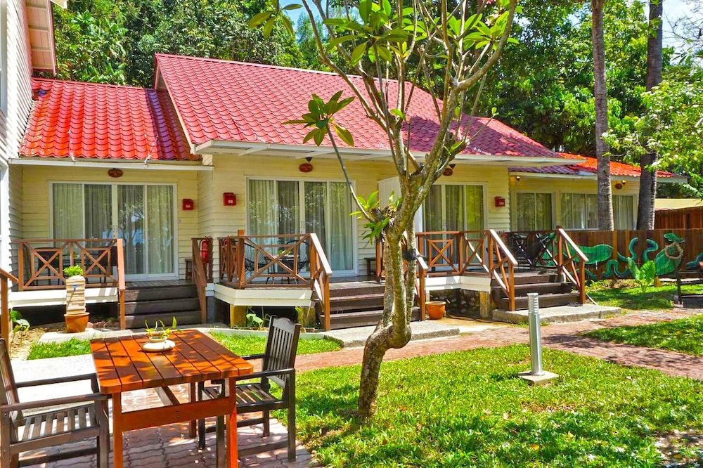 Sutera Sanctuary Lodges at Manukan Island 33/50