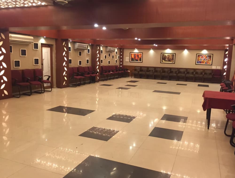 HOTEL DOON REGENCY 7/41