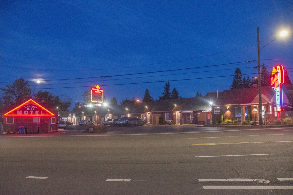 Capitol Hill Motel 6/65