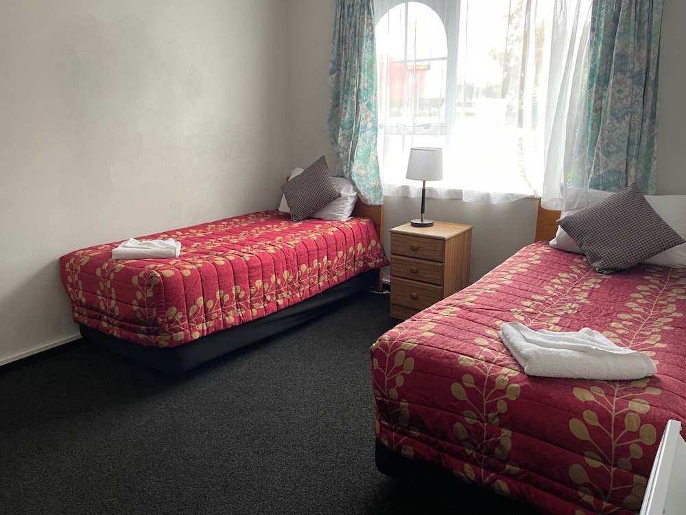 Earnslaw Motel 13/39