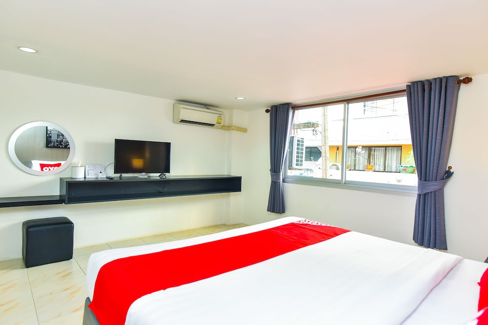 OYO 394 Nana Beach Cha Am 35/55