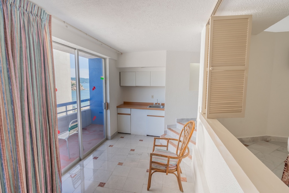 Playa Suites Acapulco 44/64