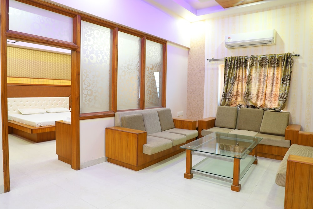 Hotel Panigrahan 16/27